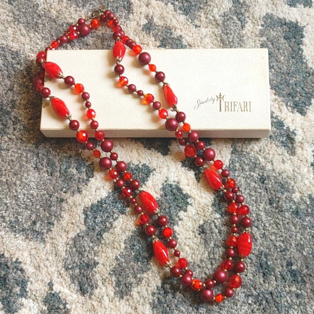 Trifari Jewelry Glass Beaded Strand Necklace with Original Box